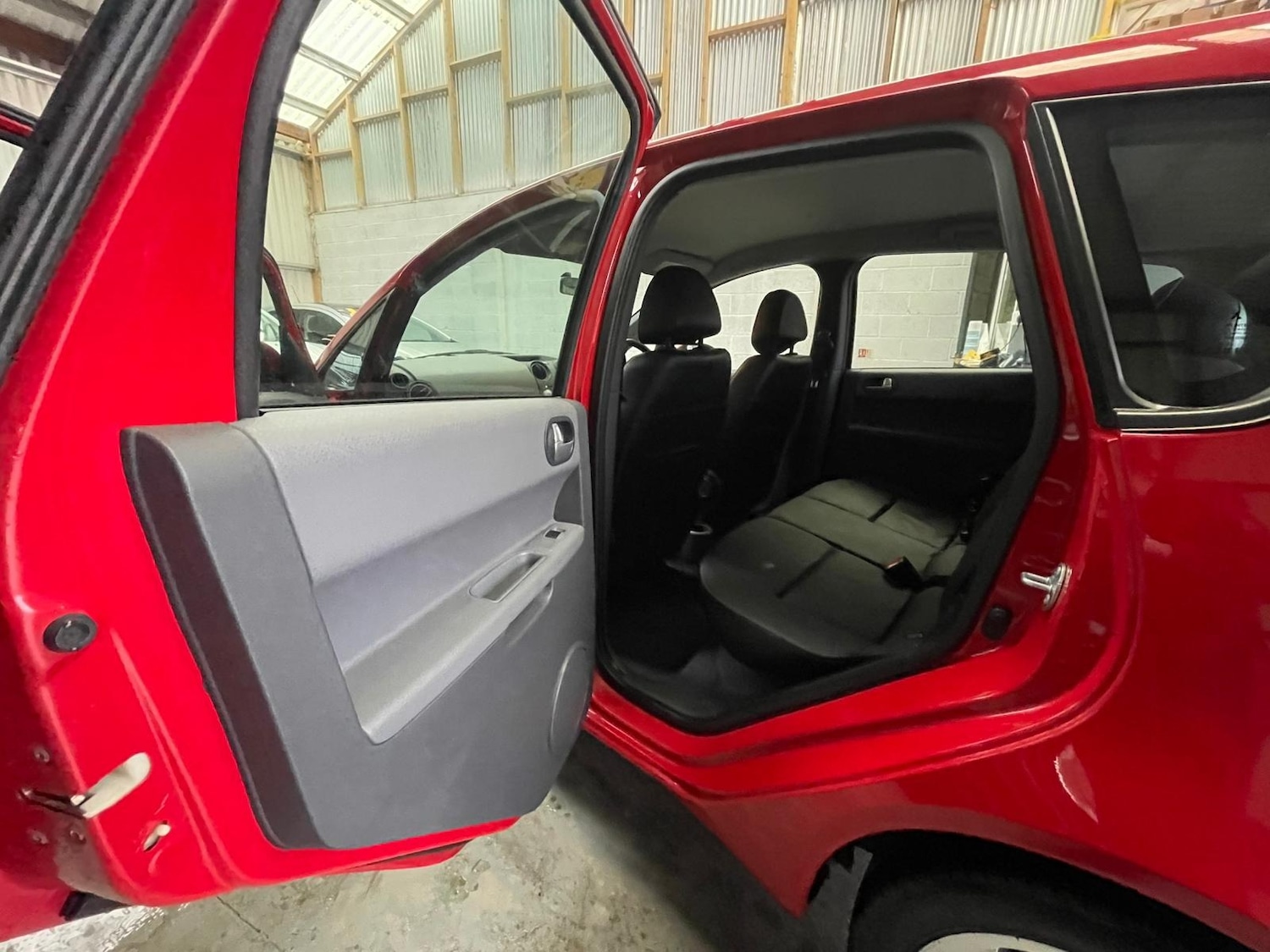 Used Mitsubishi Colt 2004 for sale - 77532343: Photo 17