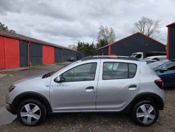 Used Dacia Sandero Stepway 2015 for sale - 74397491: Photo