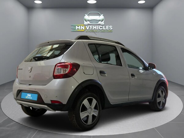Used Dacia Sandero Stepway 2015 for sale - 74397491: Photo 4