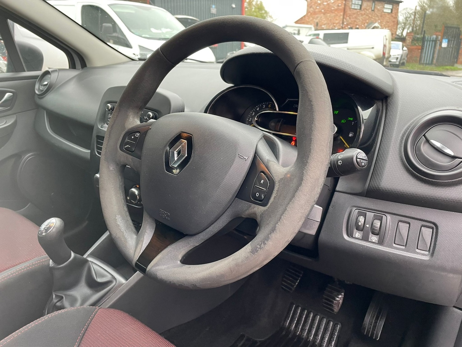 Used Renault Clio 2014 for sale - 76722039: Photo 18