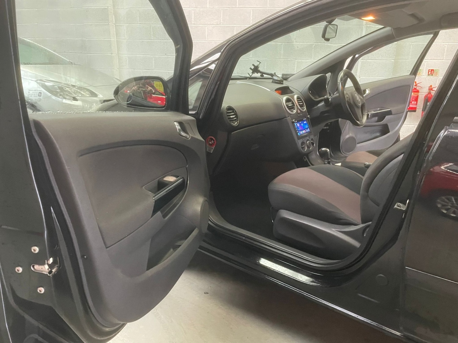 Used Vauxhall Corsa 2007 for sale - 77460839: Photo 18