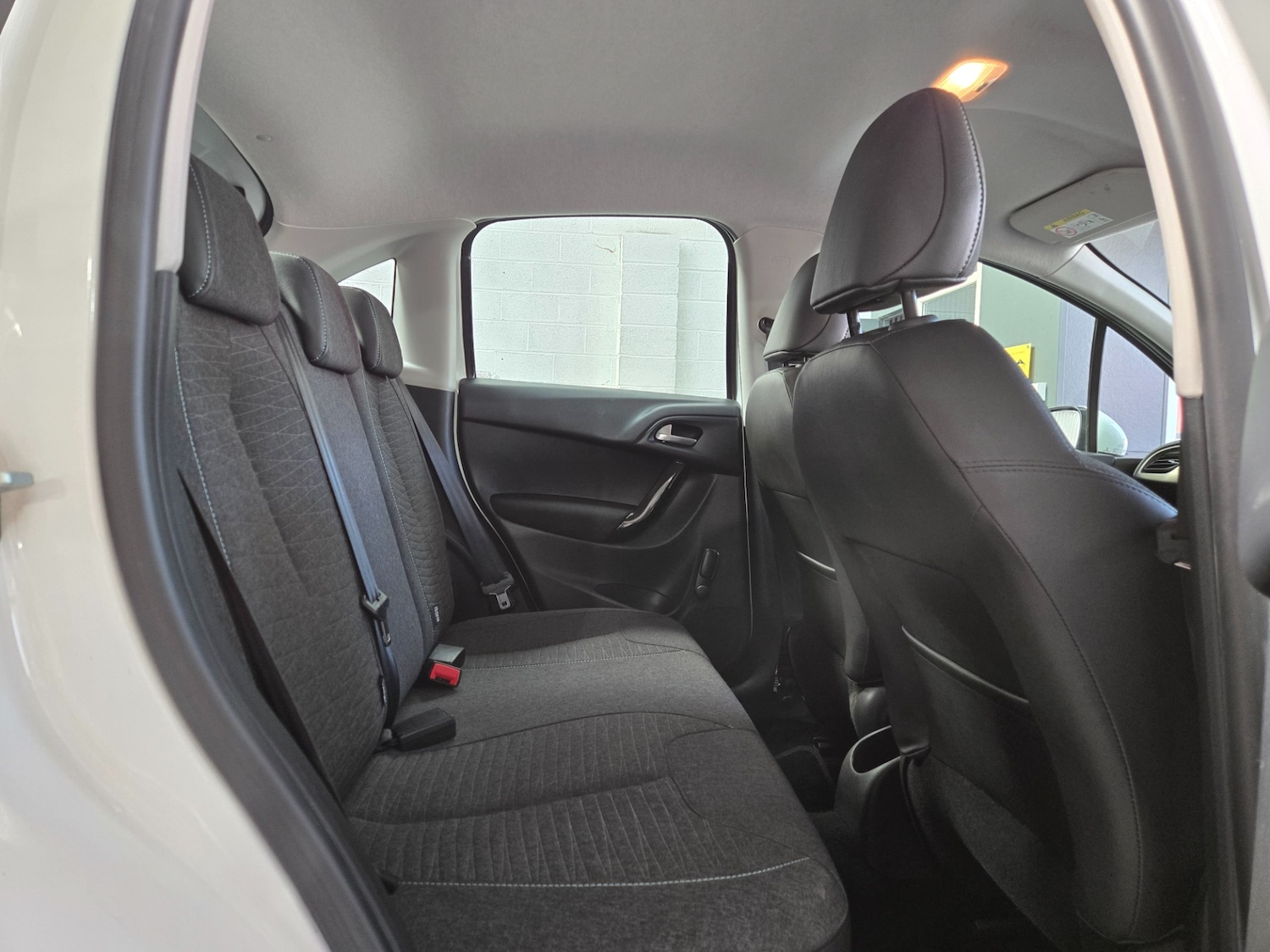 Used Citroen C3 2017 for sale - 76663167: Photo 10