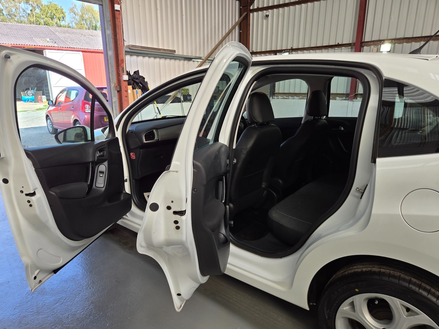 Used Citroen C3 2017 for sale - 76663167: Photo 16