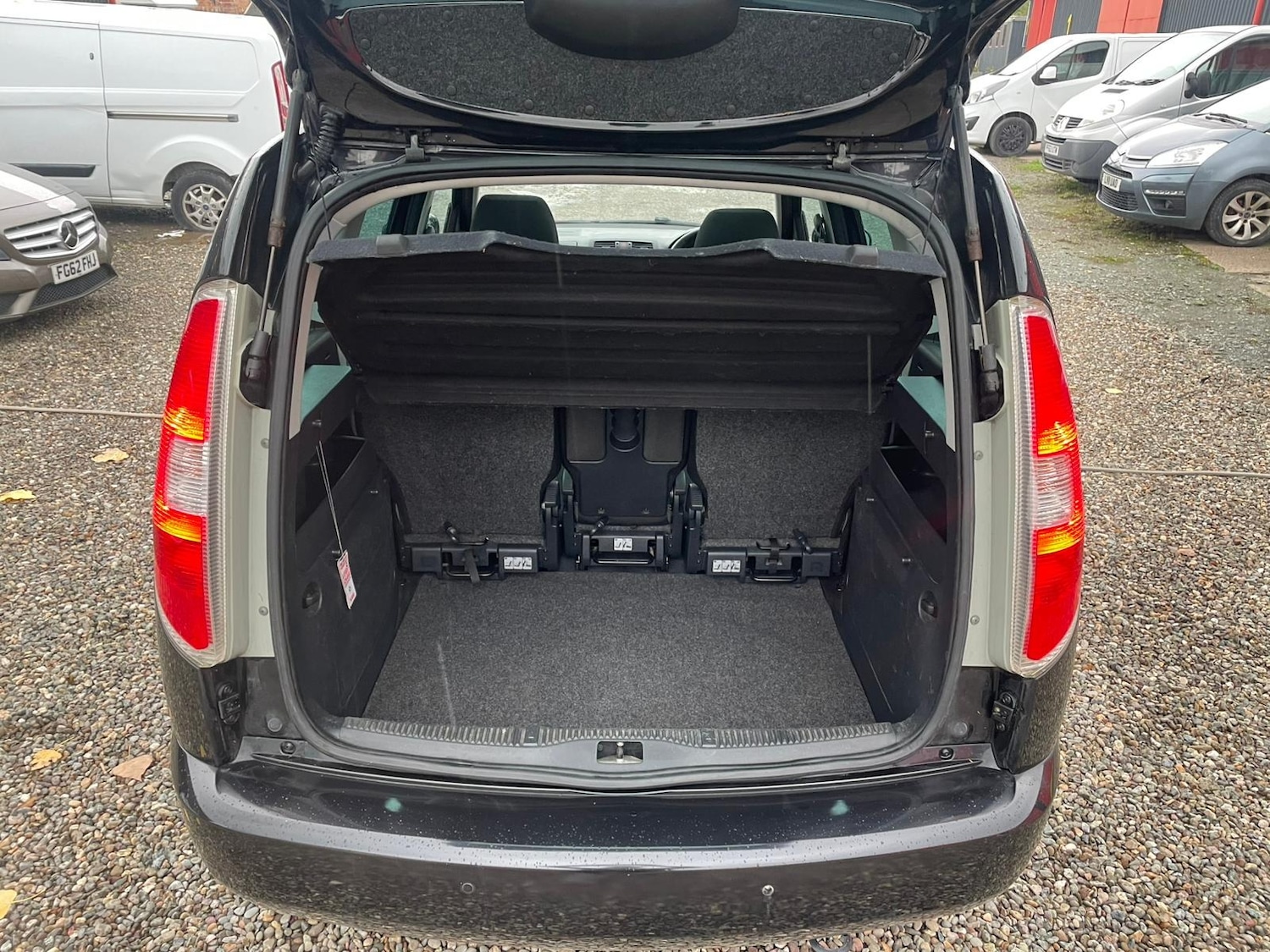 Used Skoda Roomster 2014 for sale - 76438228: Photo 19