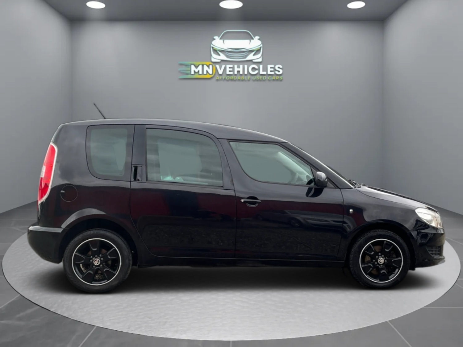 Used Skoda Roomster 2014 for sale - 76438228: Photo 3