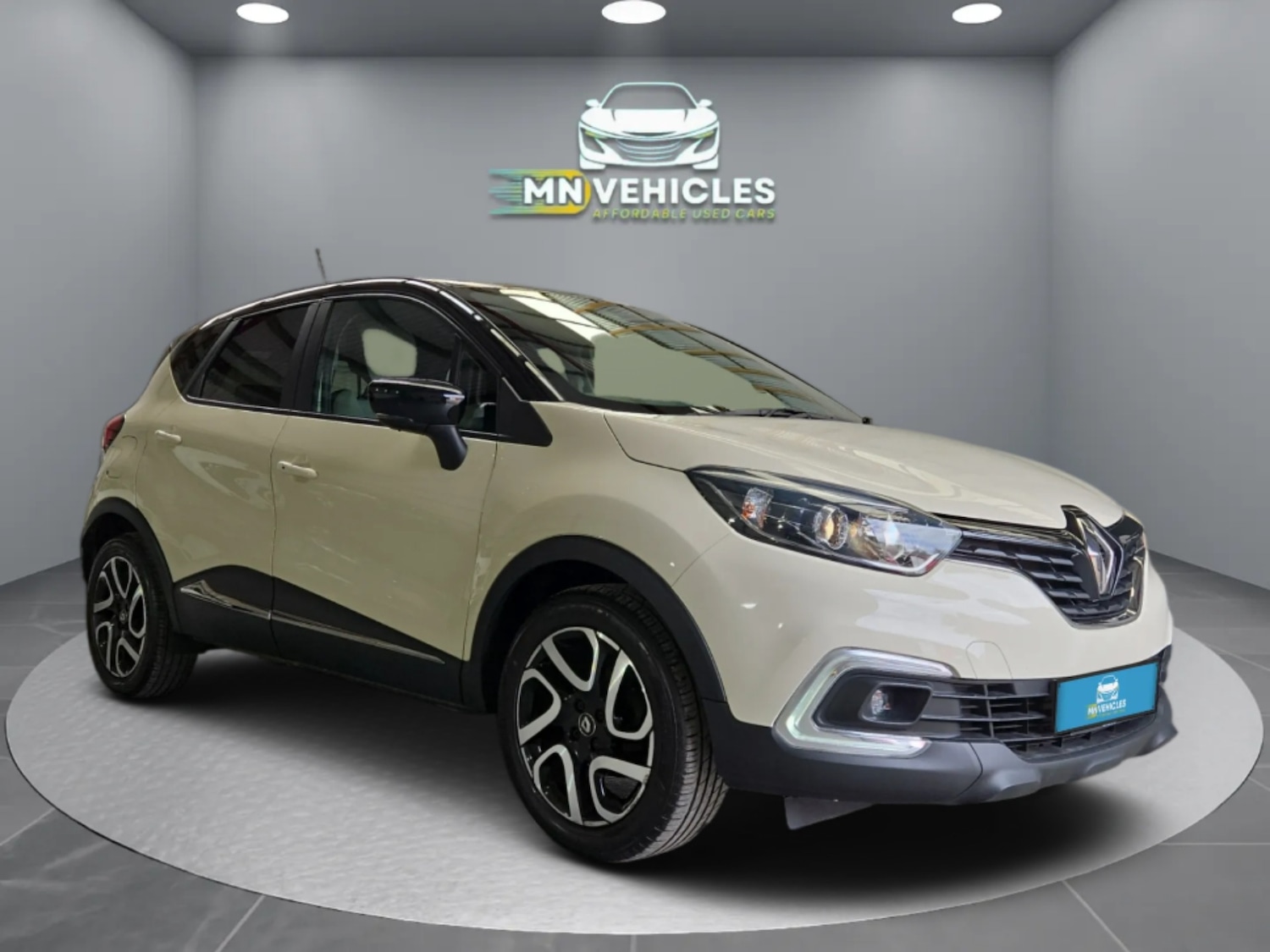 Used Renault Captur 2018 for sale - 76663684: Photo 1