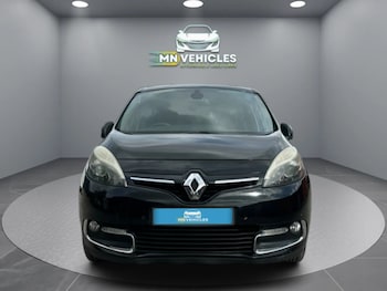 Used Renault Grand Scenic 2012 for sale - 79030516: Photo