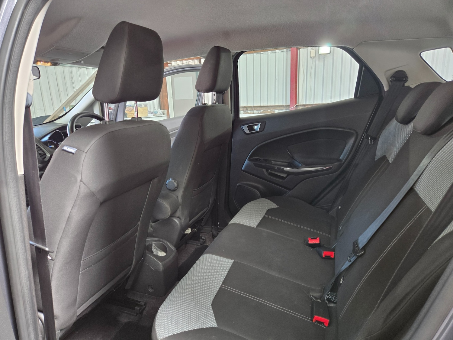 Used Ford Ecosport 2017 for sale - 76663329: Photo 16