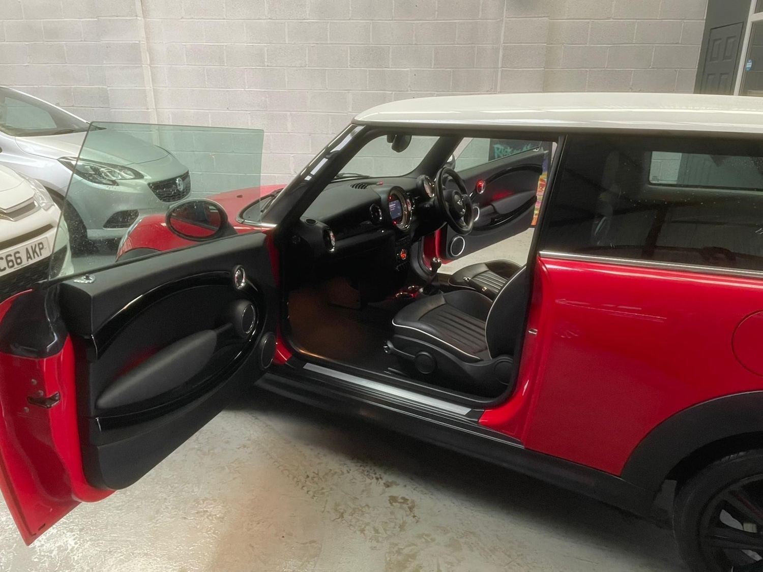 Used MINI Hatch 2012 for sale - 77508379: Photo 17