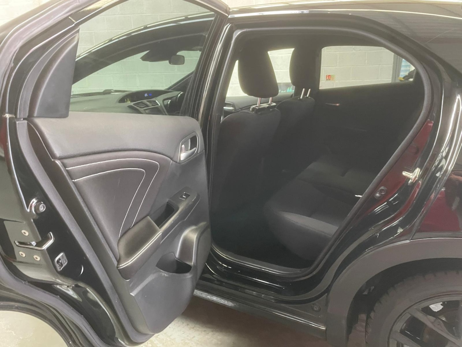 Used Honda Civic 2015 for sale - 77502945: Photo 18