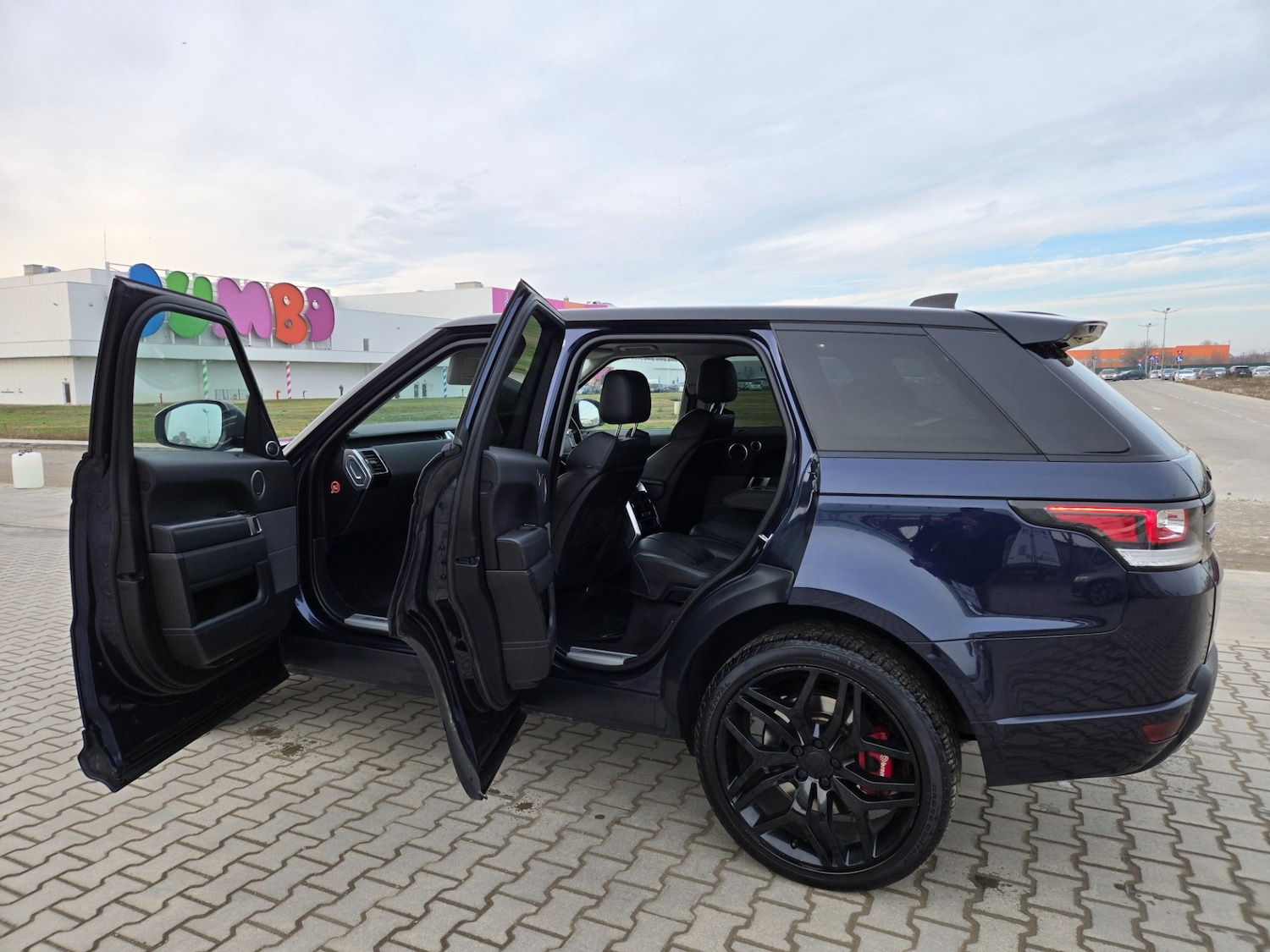 Used Land Rover Range Rover Sport 2017 for sale - 77168718: Photo 9