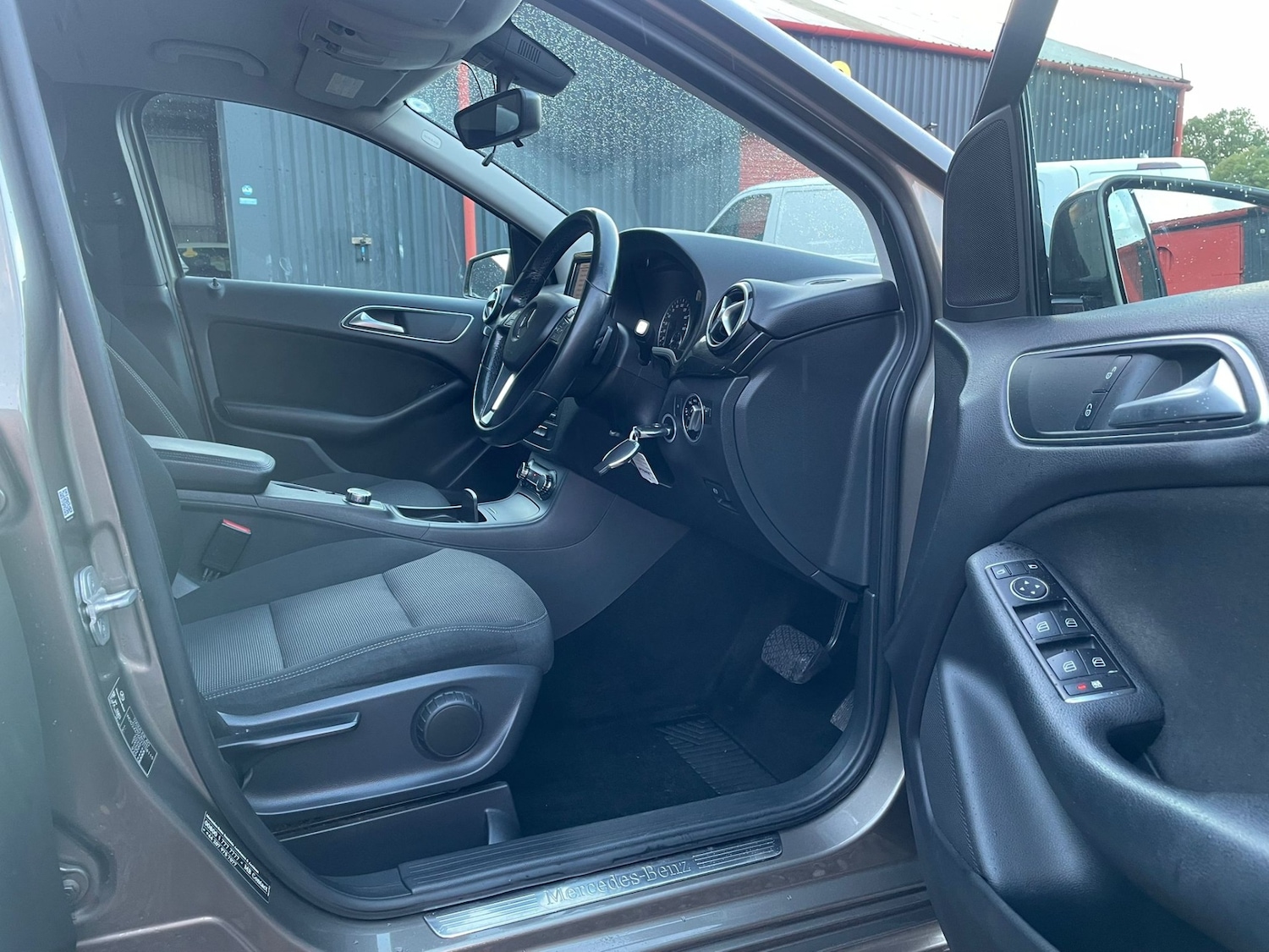 Used Mercedes-Benz B Class 2012 for sale - 76428334: Photo 9