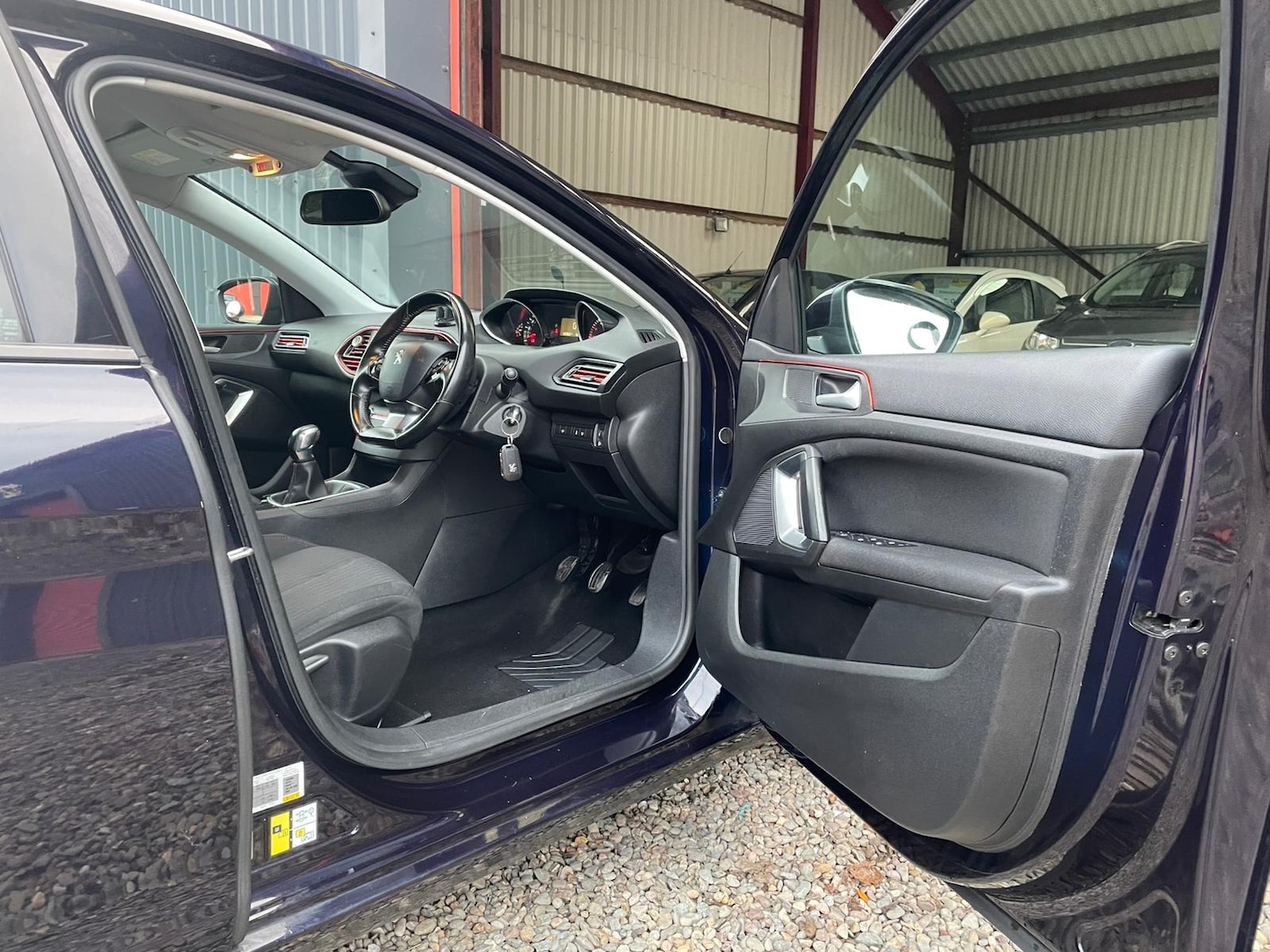 Used Peugeot 308 2015 for sale - 77094347: Photo 10