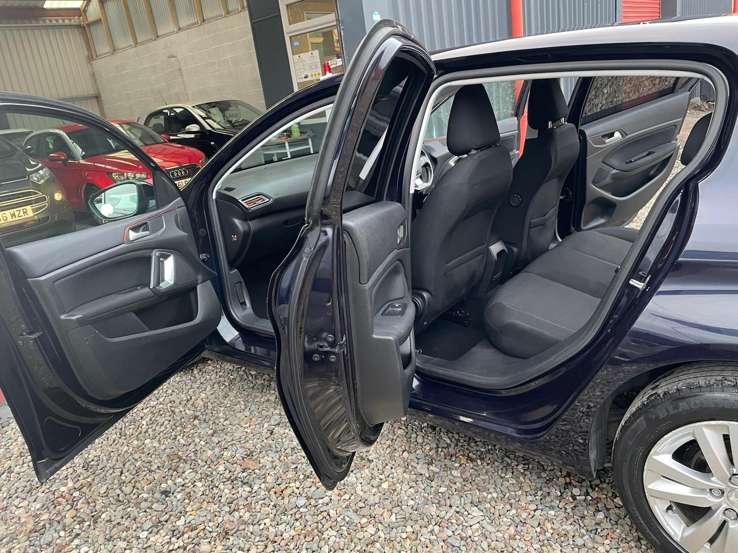 Used Peugeot 308 2015 for sale - 77094347: Photo 12