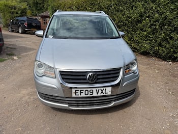 Used Volkswagen Touran 2009 for sale - 79705457: Photo