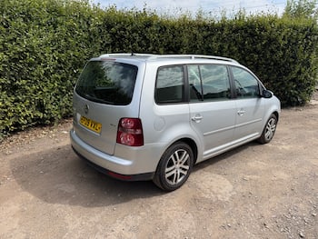 Used Volkswagen Touran 2009 for sale - 79705457: Photo