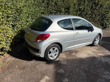 Used Peugeot 207 2010 for sale - 79775715: Photo