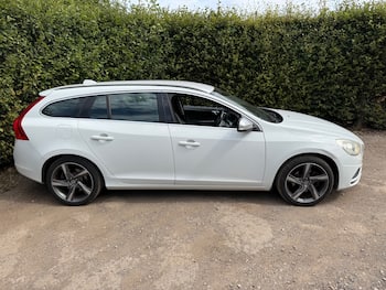 Used Volvo V60 2013 for sale - 79691576: Photo