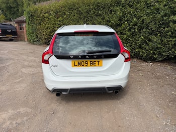 Used Volvo V60 2013 for sale - 79691576: Photo