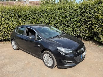 Used Vauxhall Astra 2015 for sale - 79711049: Photo