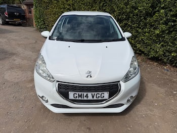 Used Peugeot 208 2014 for sale - 79702251: Photo