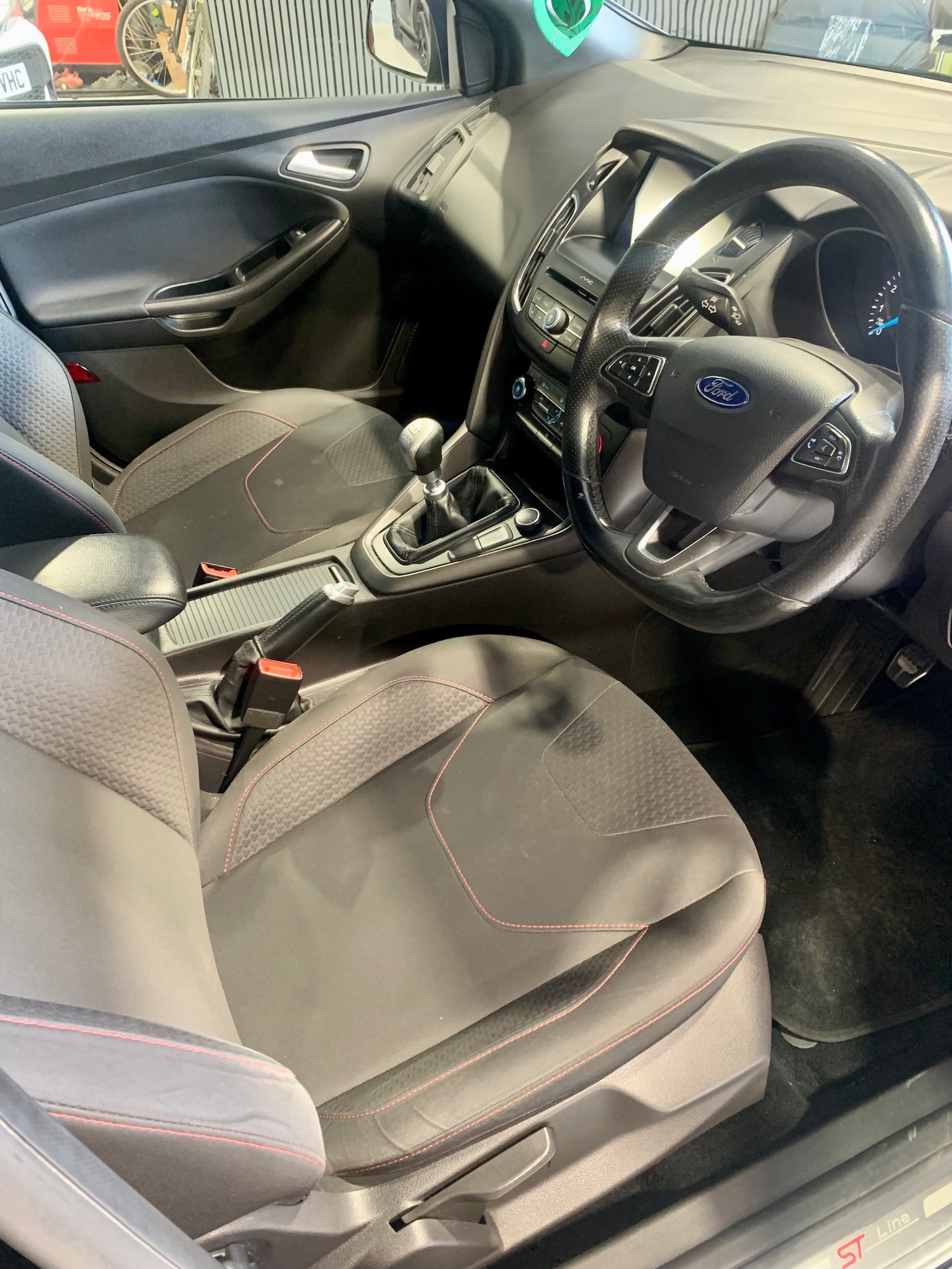 Used Ford Focus 2017 for sale - 76130969: Photo 9