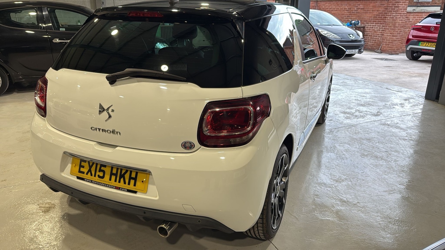 Used Citroen DS3 2015 for sale - 76281852: Photo 7