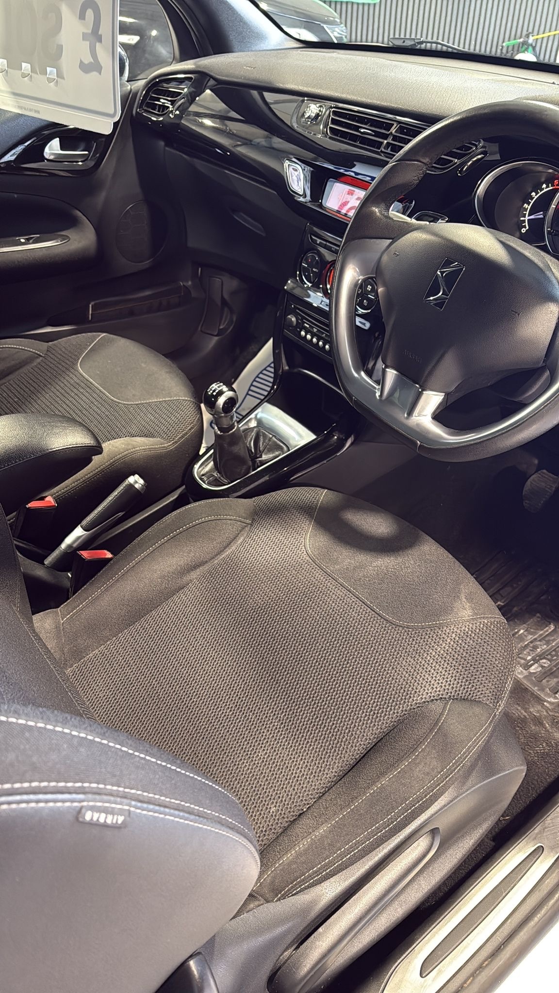 Used Citroen DS3 2015 for sale - 76281852: Photo 8