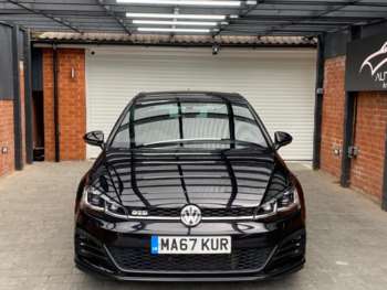 Used Volkswagen Golf 2017 for sale - 74920075: Photo
