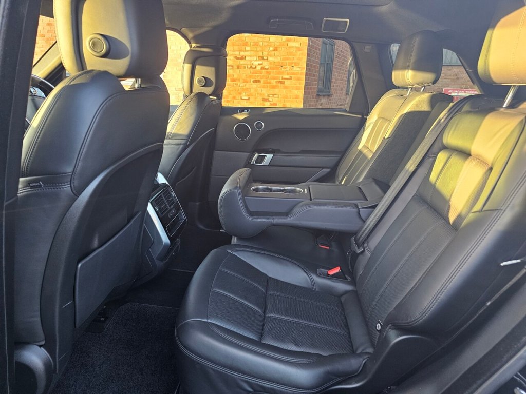 Used Land Rover Range Rover Sport 2021 for sale - 76867403: Photo 11