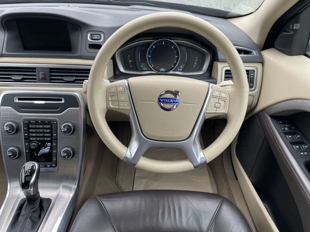 Used Volvo XC70 2013 for sale - 76867548: Photo 11