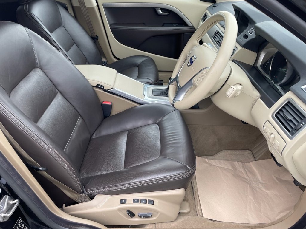 Used Volvo XC70 2013 for sale - 76867548: Photo 9