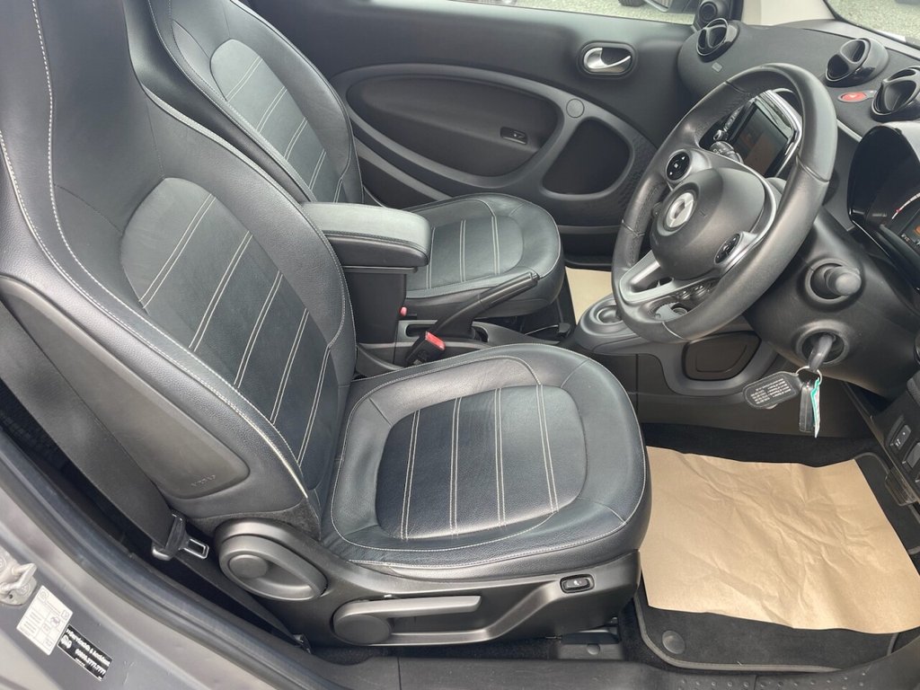 Used smart fortwo 2016 for sale - 76867205: Photo 9