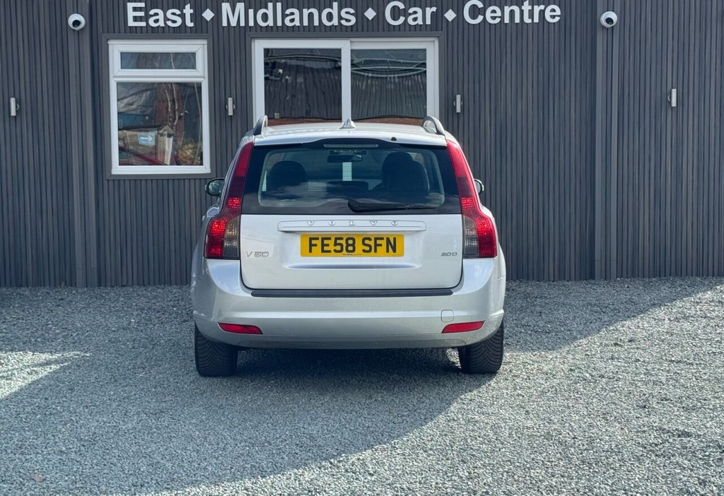 Used Volvo V50 2008 for sale - 77890972: Photo 4