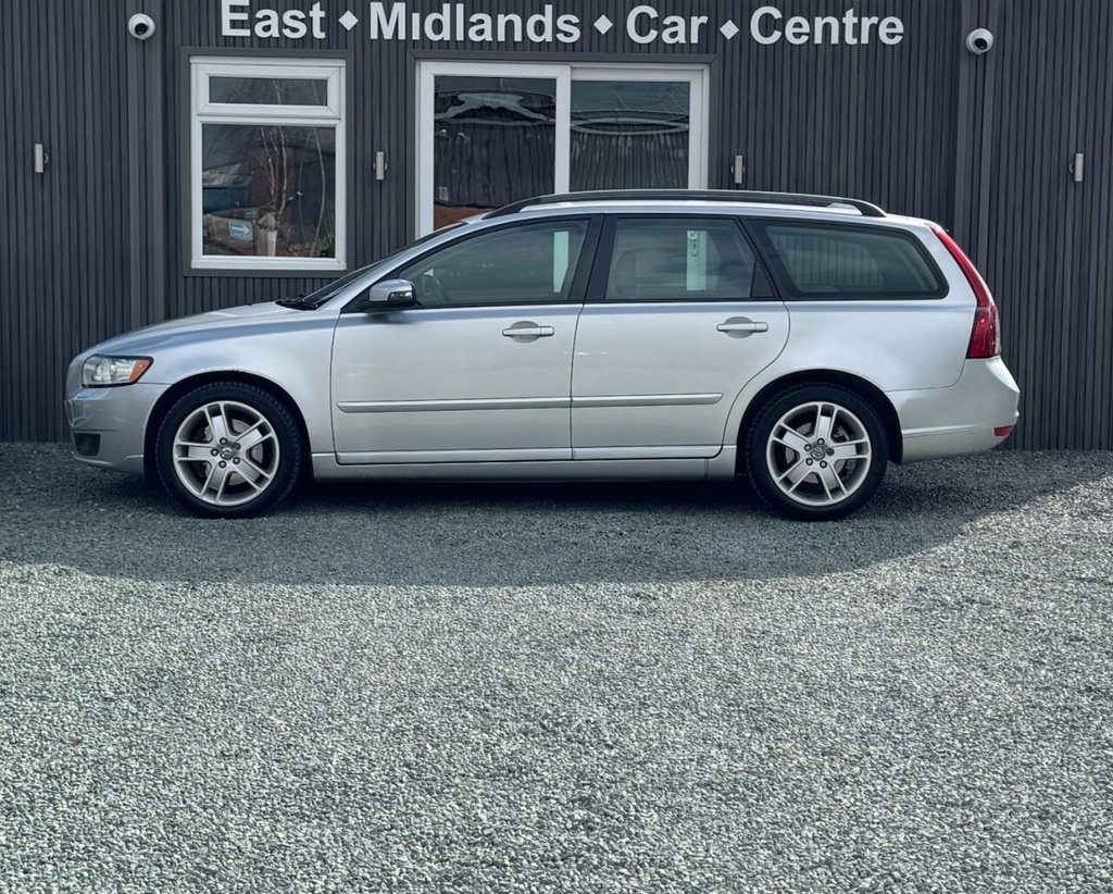 Used Volvo V50 2008 for sale - 77890972: Photo 6