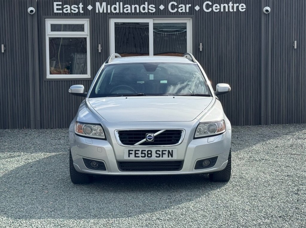 Used Volvo V50 2008 for sale - 77890972: Photo 8