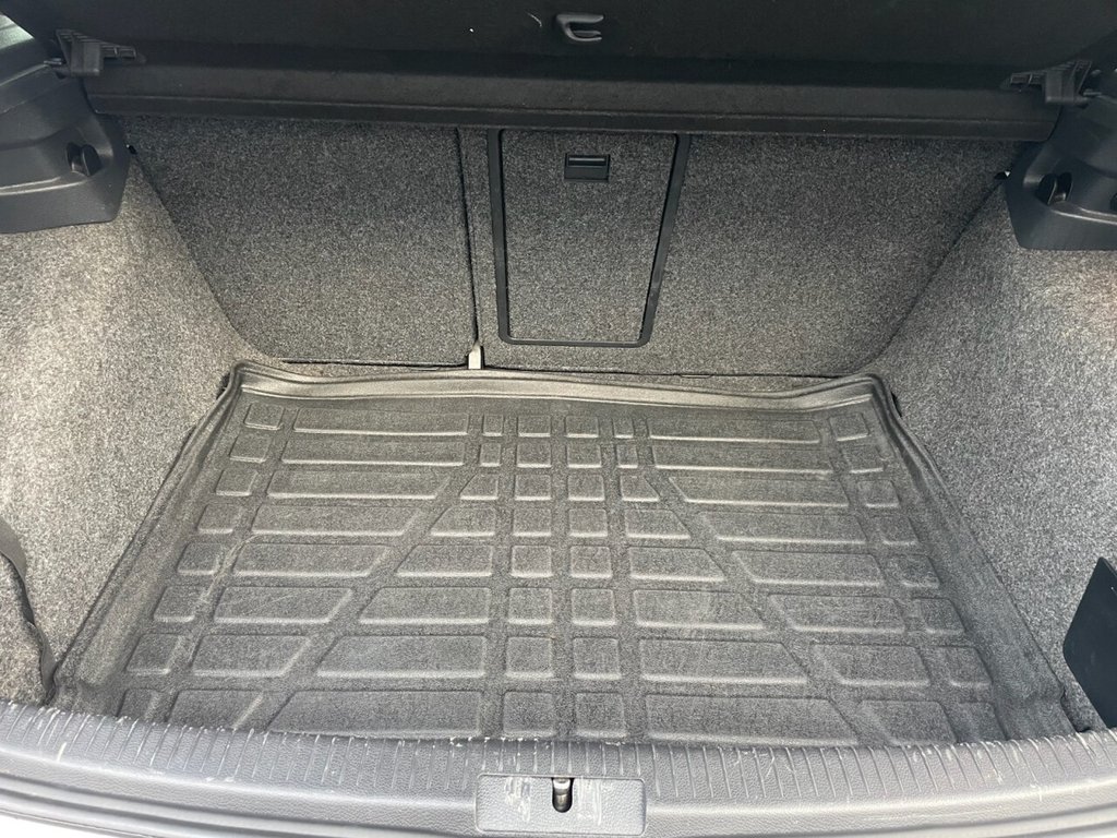 Used Volkswagen Golf 2012 for sale - 76867225: Photo 18