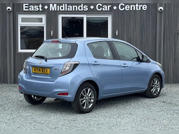 Used Toyota Yaris 2014 for sale - 77734440: Photo