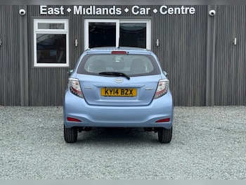 Used Toyota Yaris 2014 for sale - 77734440: Photo