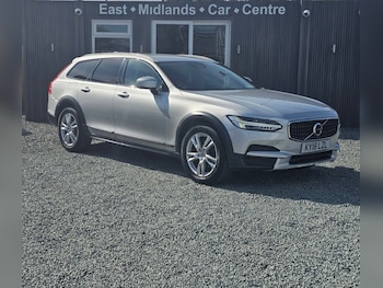 Used Volvo V90 Cross Country 2018 for sale - 78382662: Photo
