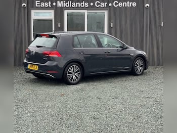 Used Volkswagen Golf 2018 for sale - 79675340: Photo