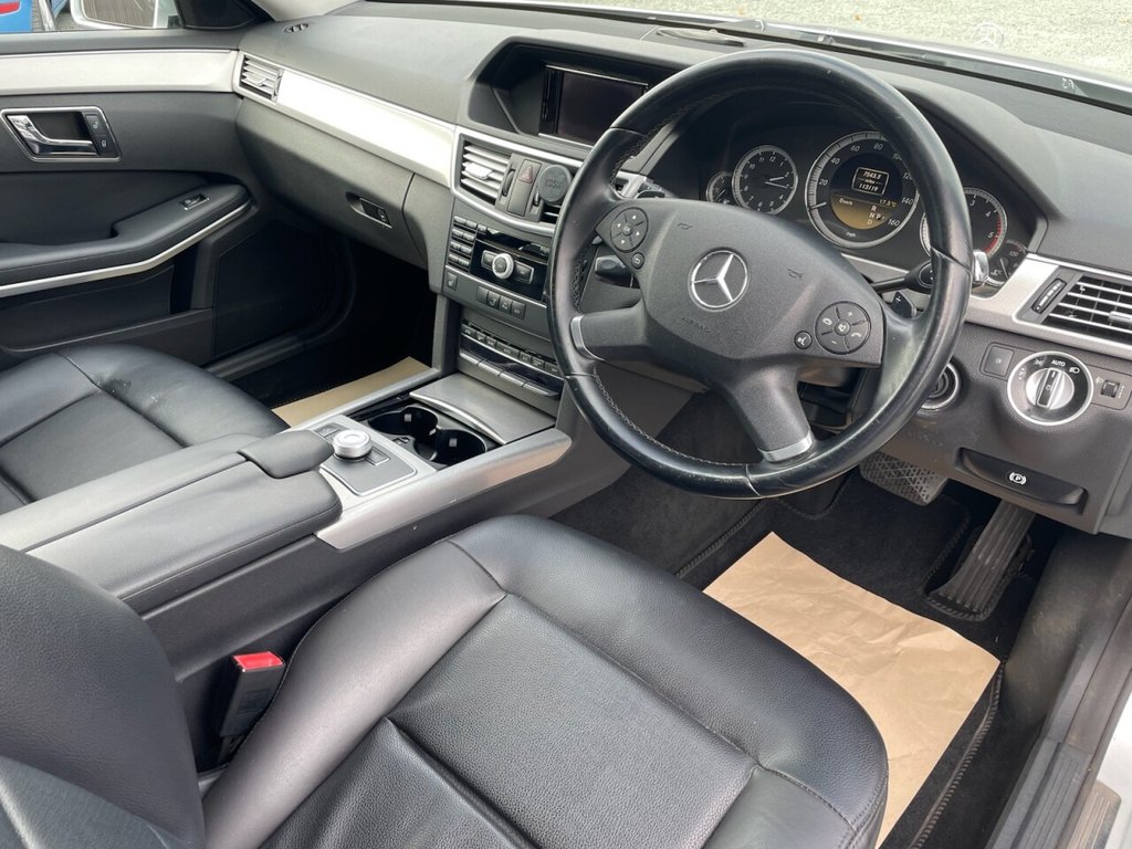 Used Mercedes-Benz E Class 2011 for sale - 76867454: Photo 10