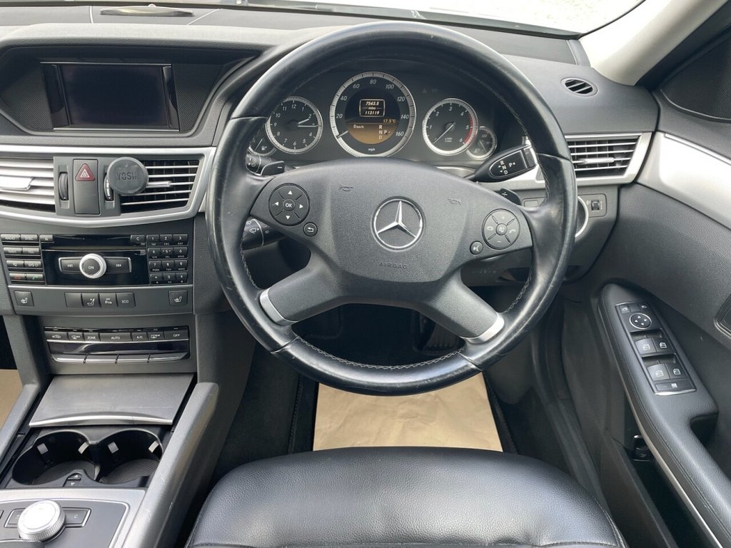 Used Mercedes-Benz E Class 2011 for sale - 76867454: Photo 11