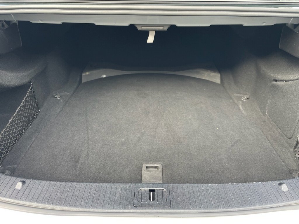 Used Mercedes-Benz E Class 2011 for sale - 76867454: Photo 19