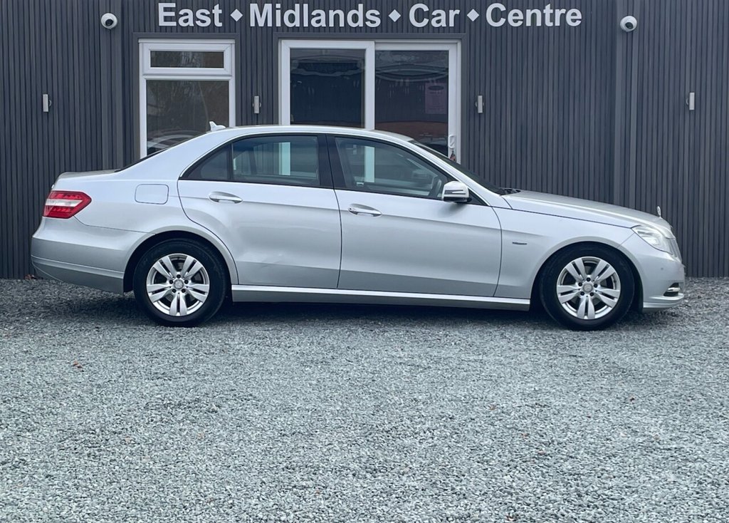 Used Mercedes-Benz E Class 2011 for sale - 76867454: Photo 2
