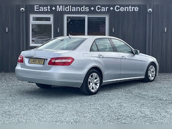 Used Mercedes-Benz E Class 2011 for sale - 76867454: Photo