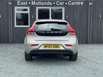 Used Volvo V40 2017 for sale - 79517940: Photo