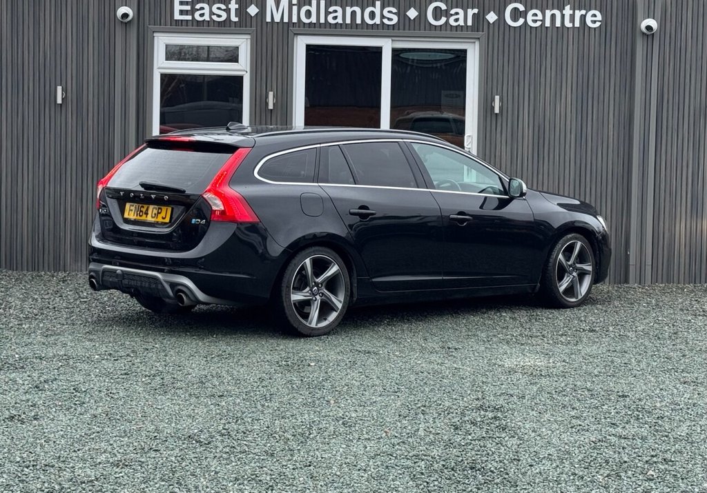 Used Volvo V60 2014 for sale - 77608928: Photo 4