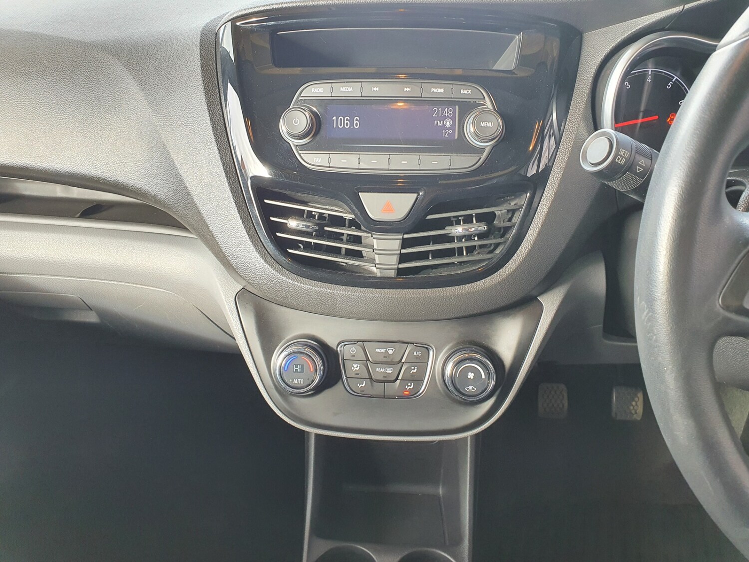 Used Vauxhall Viva 2015 for sale - 76280402: Photo 13