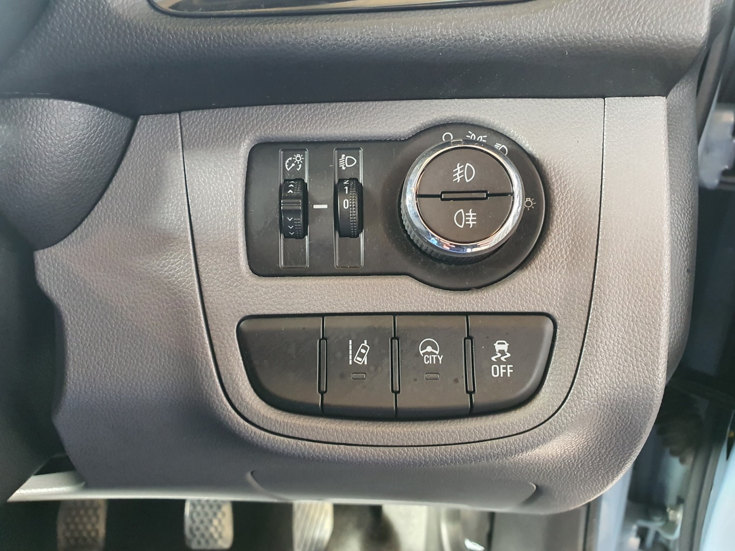 Used Vauxhall Viva 2015 for sale - 76280402: Photo 17